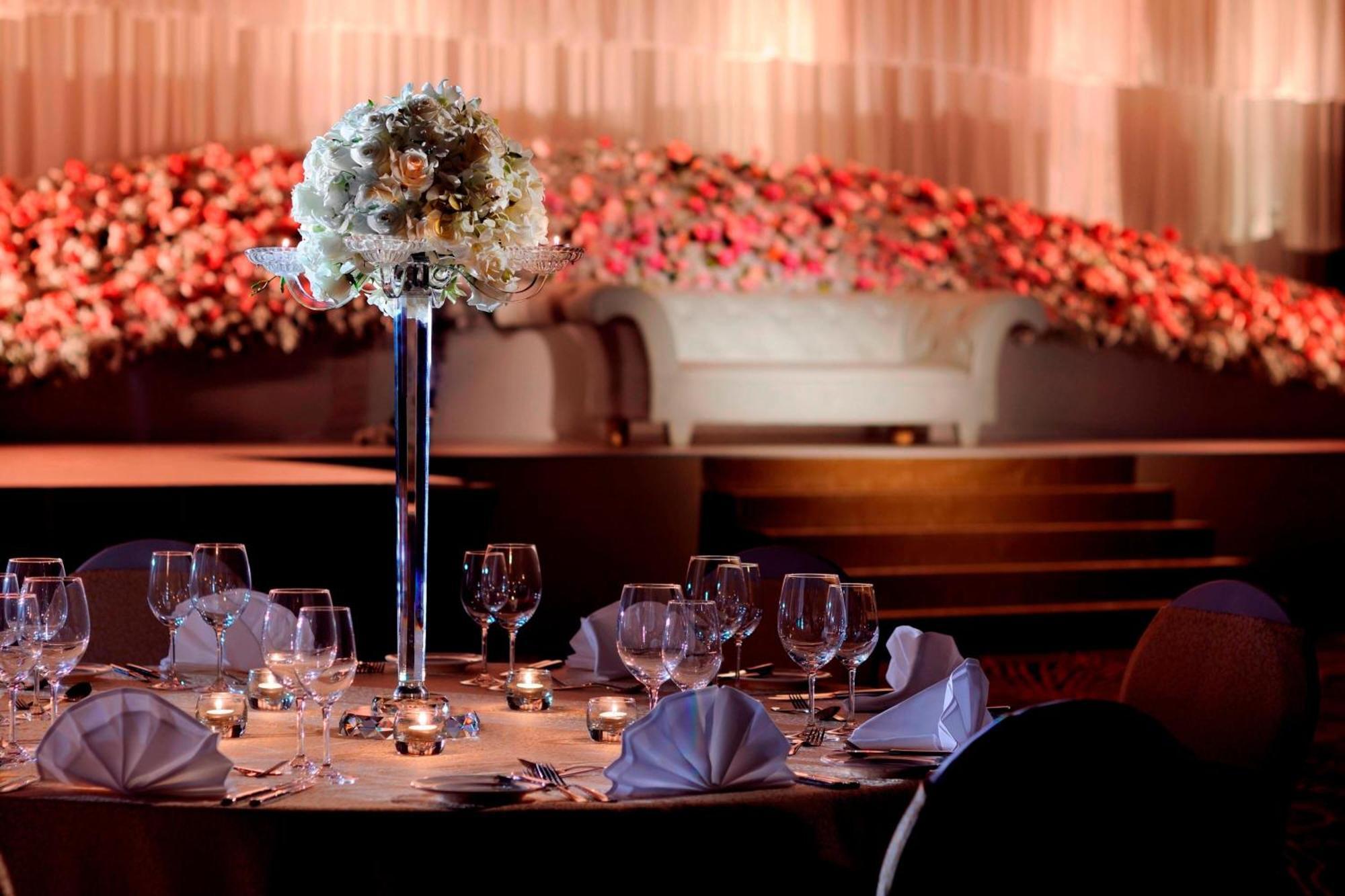 Marriott Hotel Al Jaddaf Dubai Eksteriør billede The Royal Ballroom